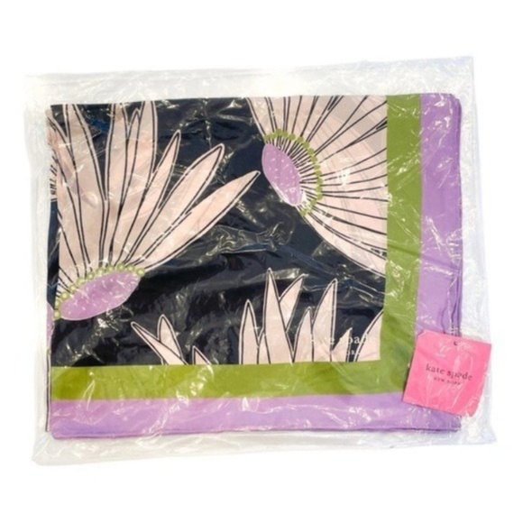 KATE SPADE NEW YORK Falling Flower Silk Oblong Scarf  NWT - Picture 3 of 3